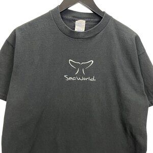Vintage Y2K SeaWorld Whale Tail Graphic Tee Large Delta Pro Weight Shirt Unisex